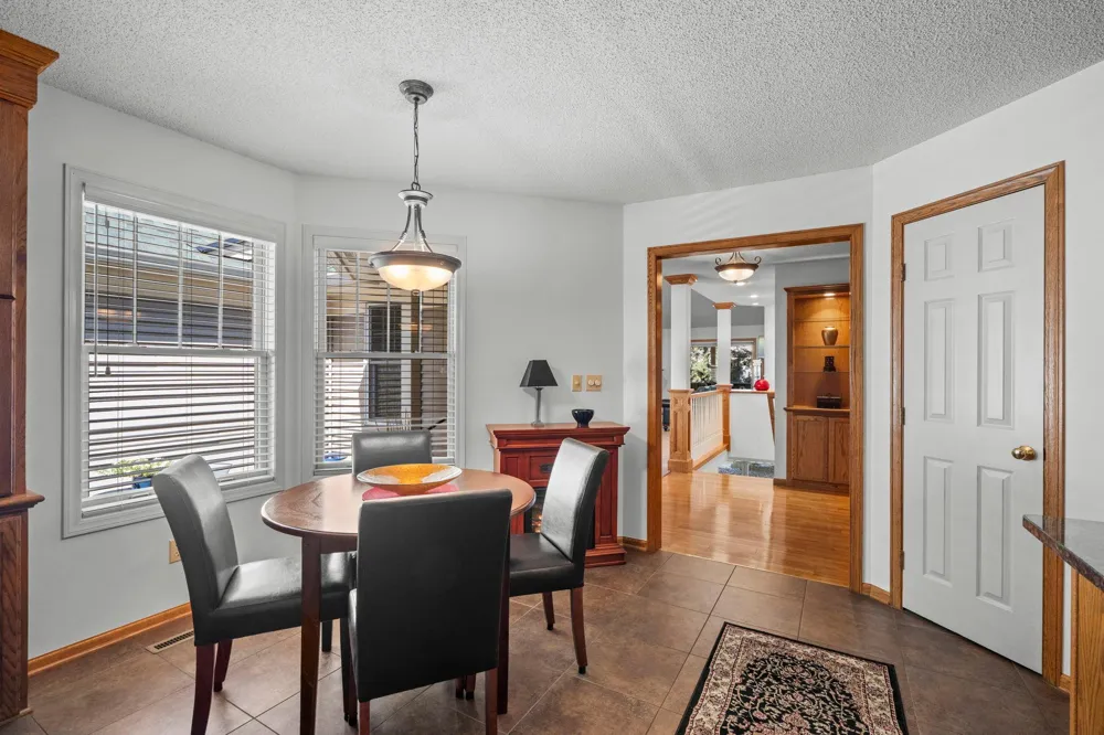 2996 Highcourte Roseville, MN 55113