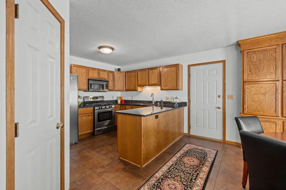 2996 Highcourte Roseville, MN 55113