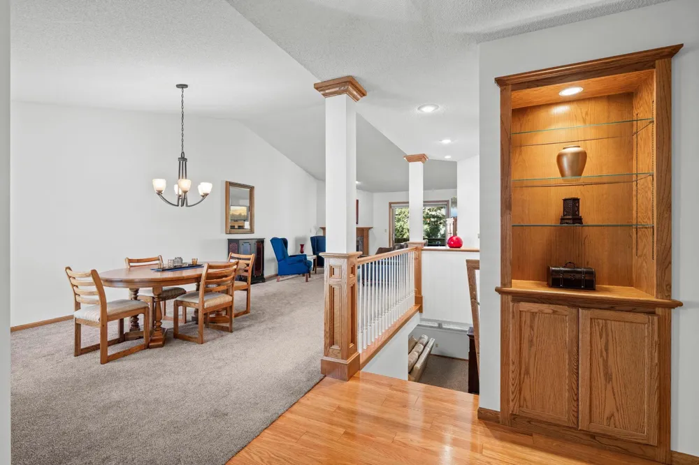 2996 Highcourte Roseville, MN 55113