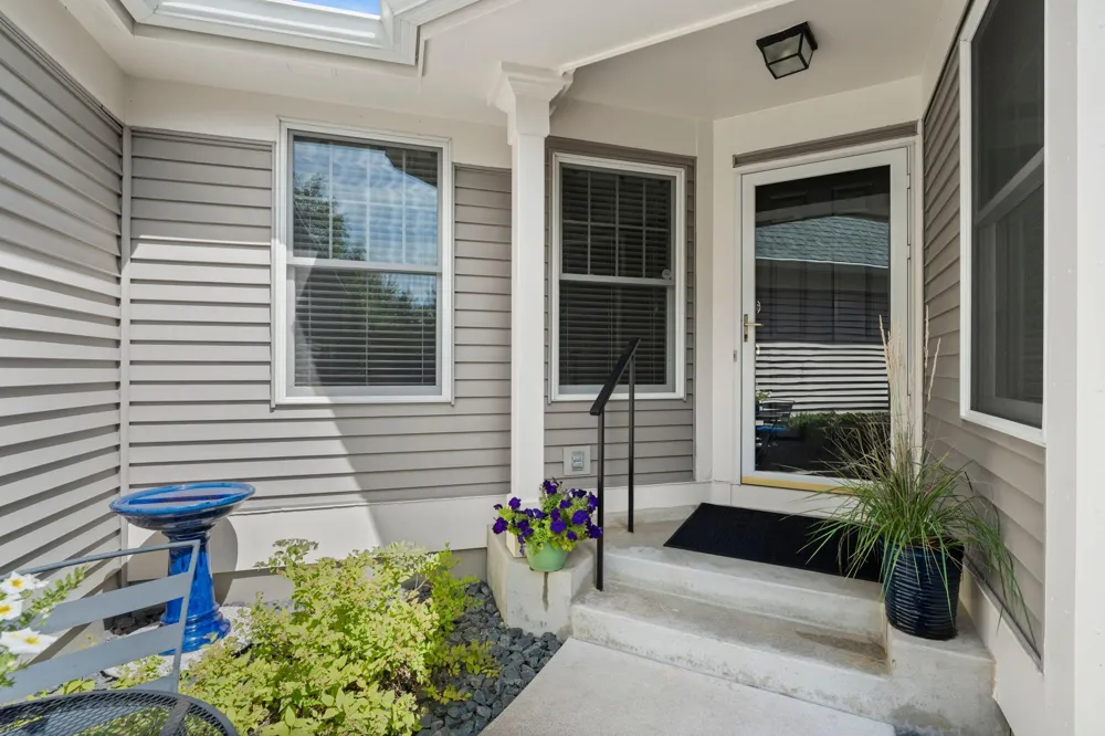 2996 Highcourte Roseville, MN 55113