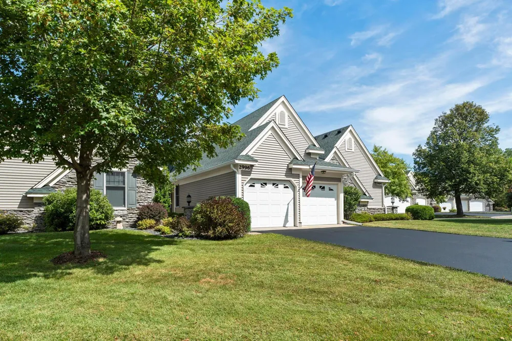 2996 Highcourte Roseville, MN 55113