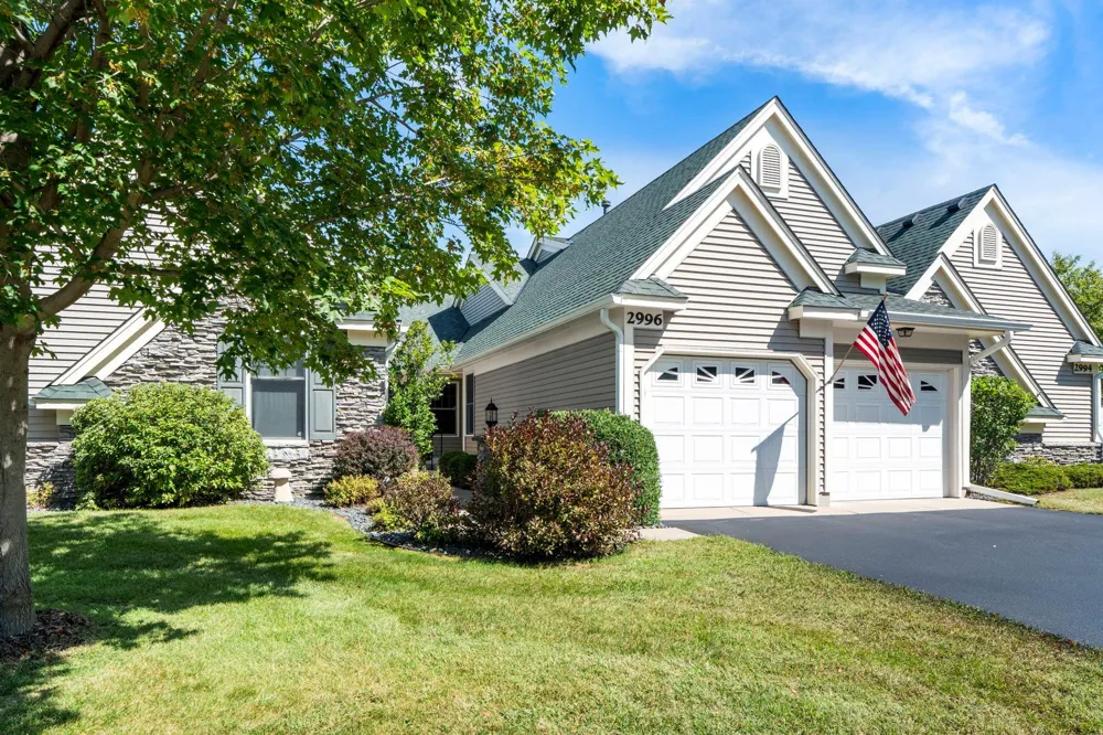 2996 Highcourte Roseville, MN 55113