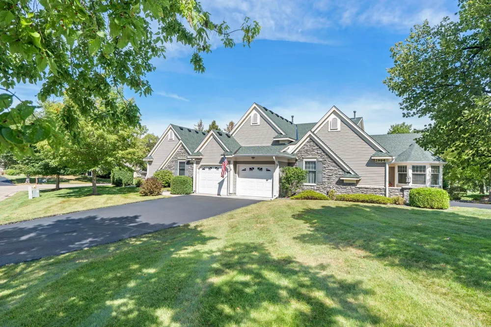 2996 Highcourte Roseville, MN 55113