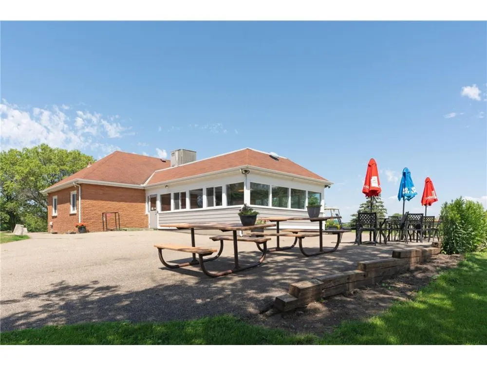 10250 Berkshire Road Bloomington, MN 55437