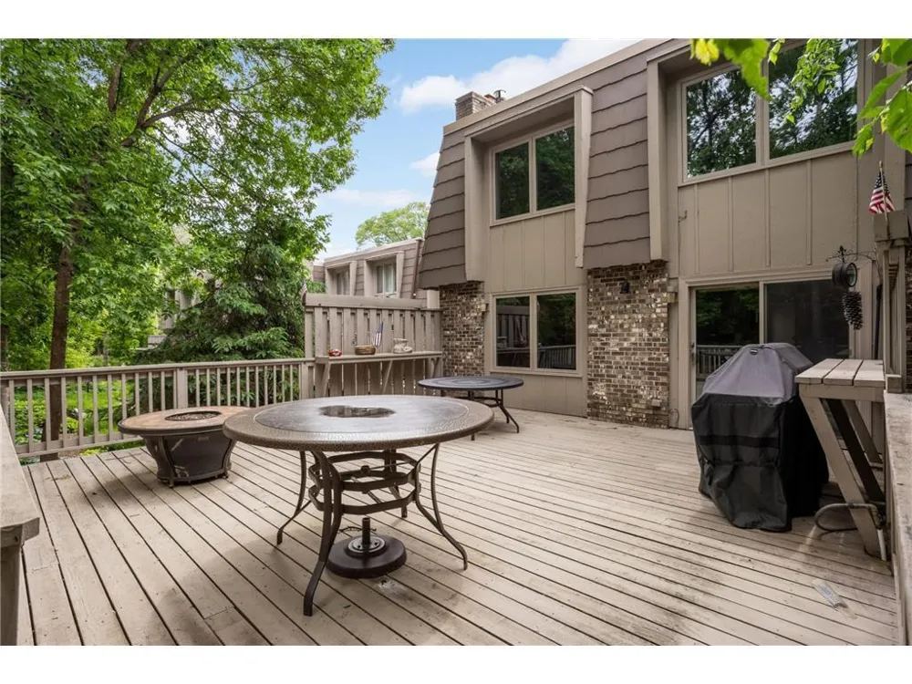 10250 Berkshire Road Bloomington, MN 55437