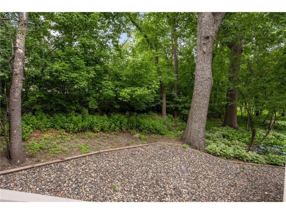 10250 Berkshire Road Bloomington, MN 55437