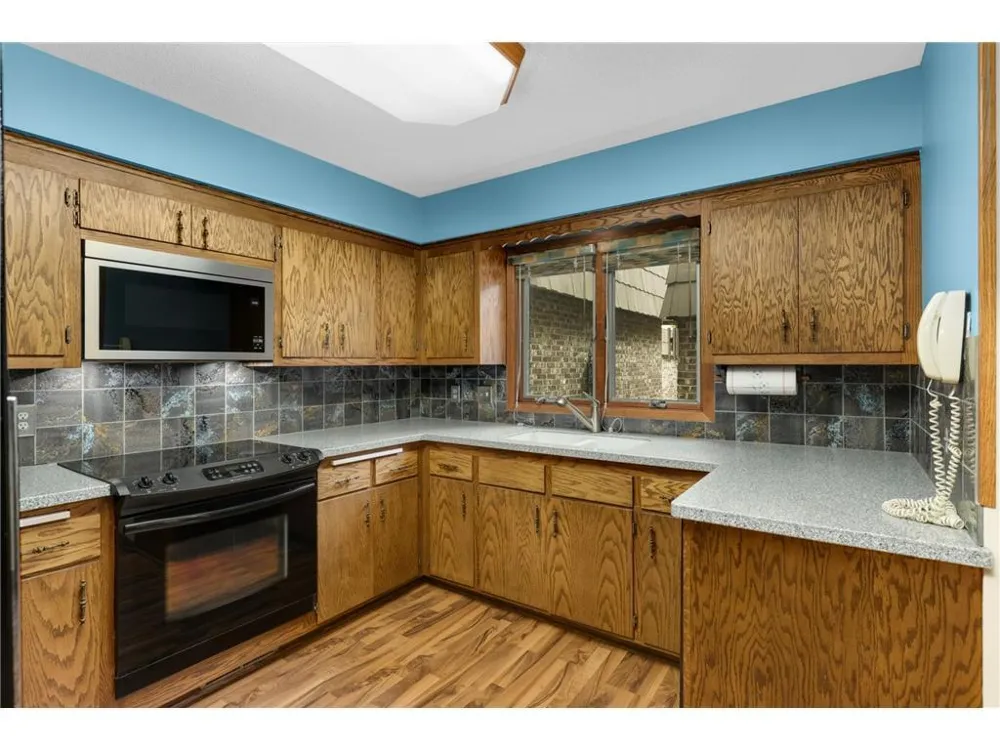 10250 Berkshire Road Bloomington, MN 55437