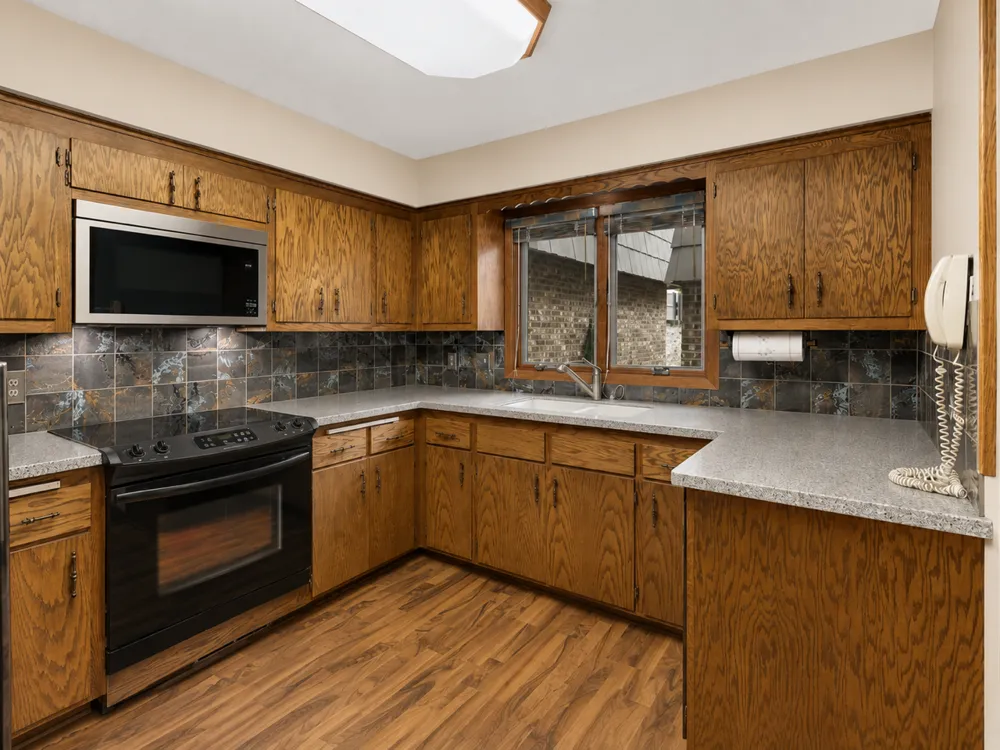 10250 Berkshire Road Bloomington, MN 55437