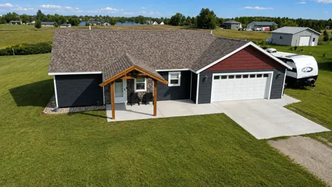 202 Cozy Oak Drive E