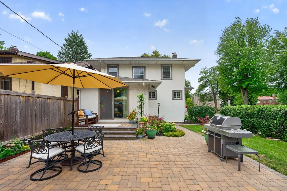 1947 Portland Avenue Saint Paul, MN 55104