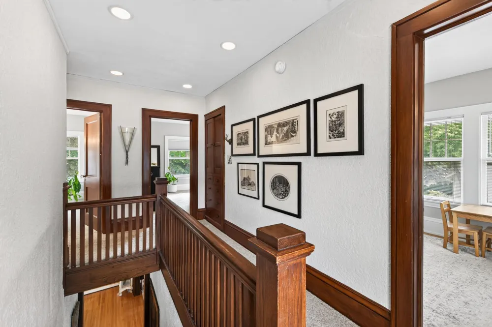 1947 Portland Avenue Saint Paul, MN 55104