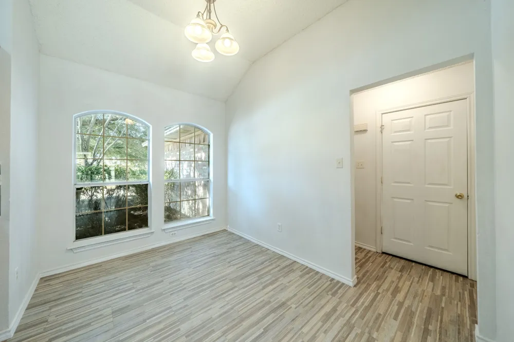 32 Atlantic Avenue Midlothian, TX 76065