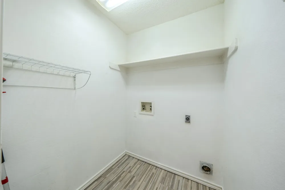 32 Atlantic Avenue Midlothian, TX 76065