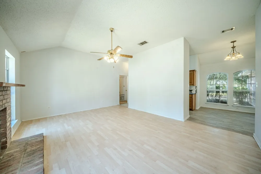 32 Atlantic Avenue Midlothian, TX 76065