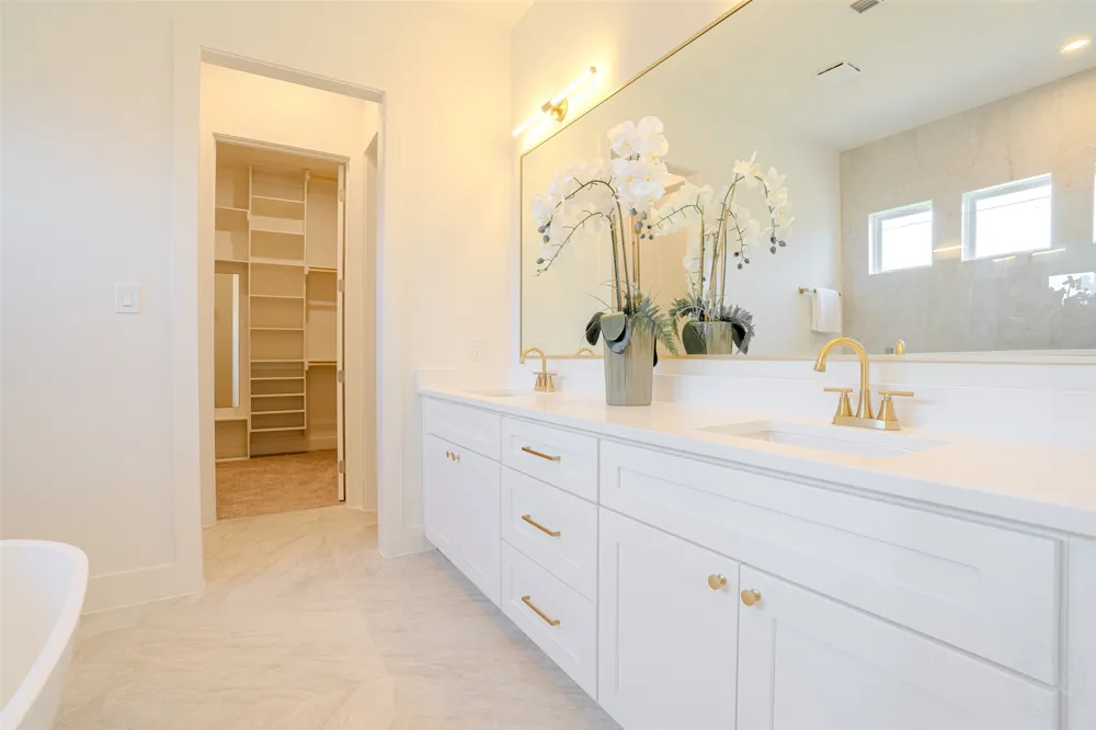 924 Claystone Ridge Drive Fort Worth, TX 76028