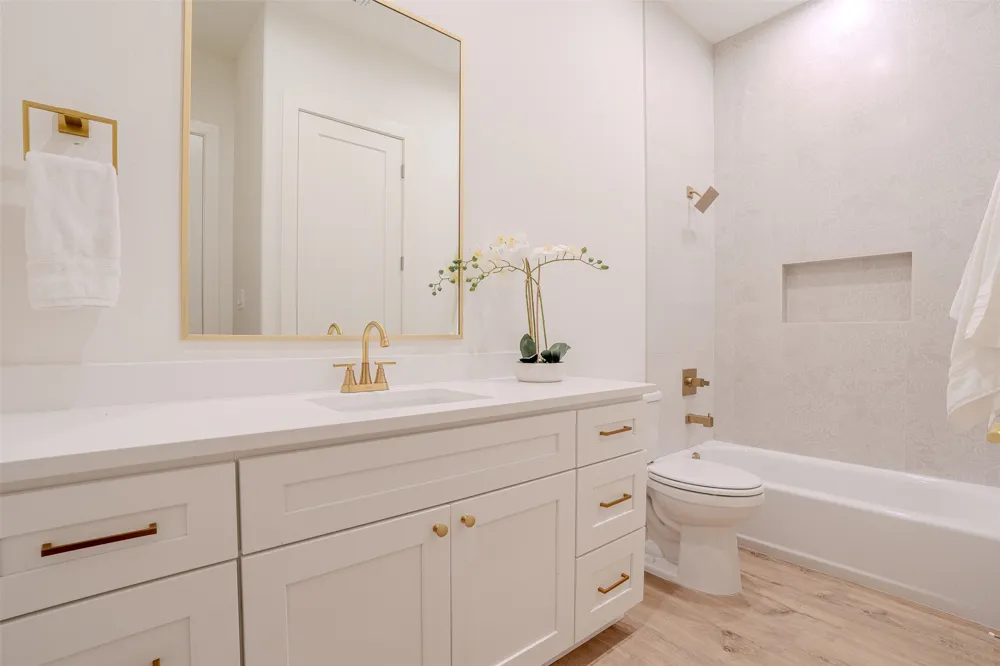 924 Claystone Ridge Drive Fort Worth, TX 76028