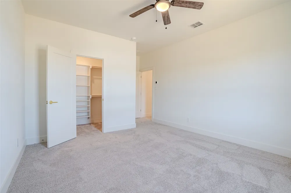 924 Claystone Ridge Drive Fort Worth, TX 76028
