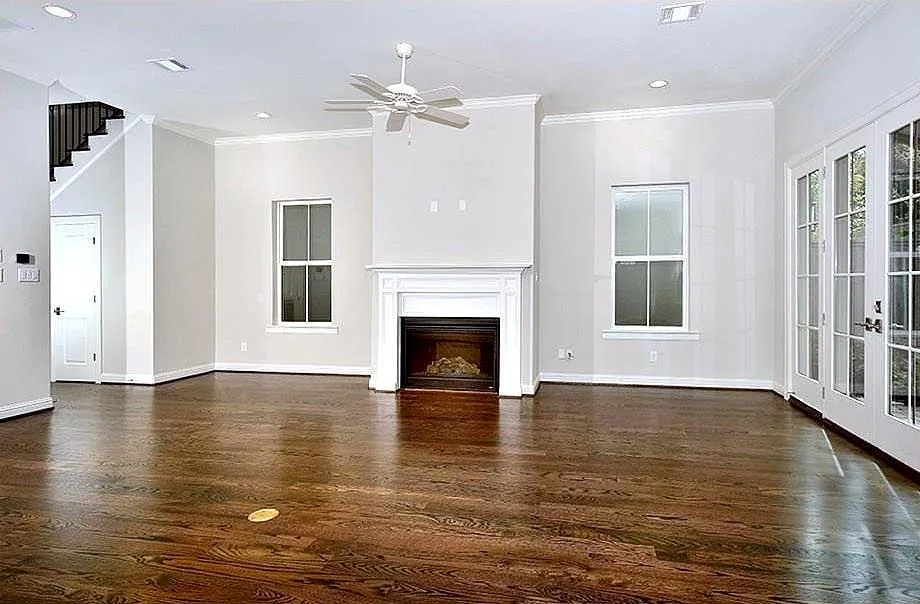 215 Willow Street Shenandoah, TX 77384