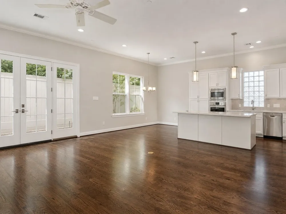 215 Willow Street Shenandoah, TX 77384
