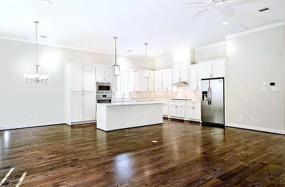 215 Willow Street Shenandoah, TX 77384
