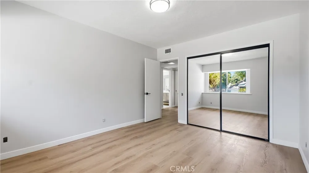 11357 Orcas Lakeview Terrace, CA 91342