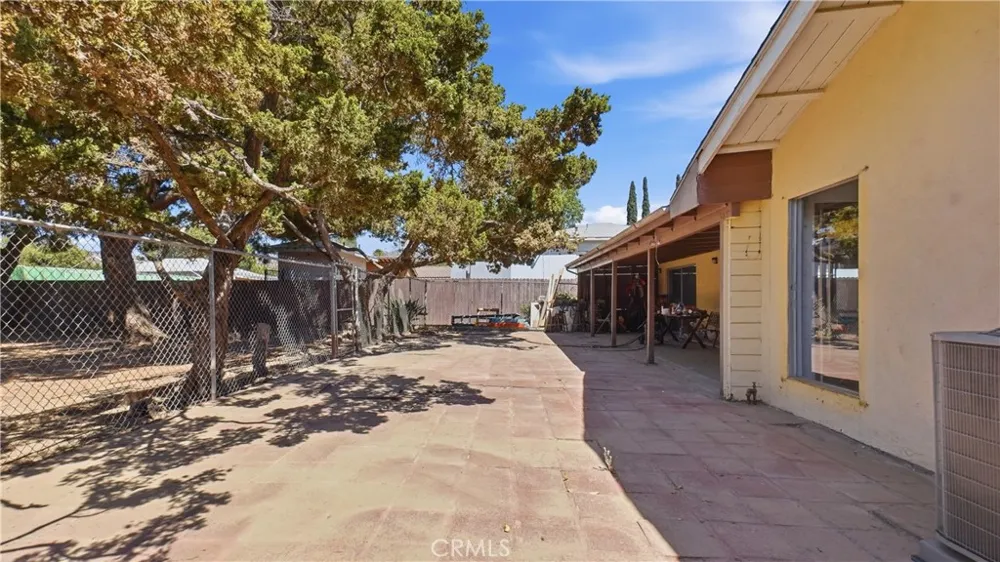 11357 Orcas Lakeview Terrace, CA 91342
