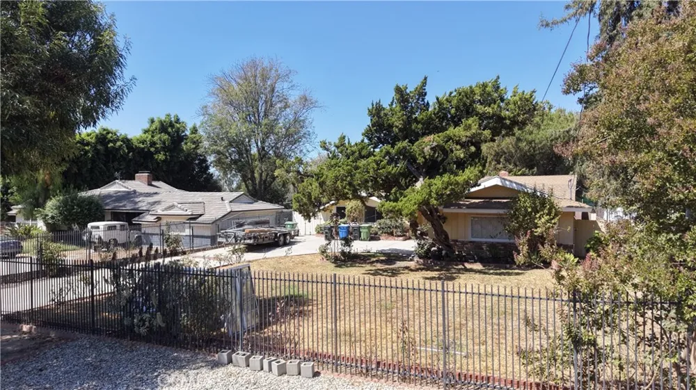 11357 Orcas Lakeview Terrace, CA 91342
