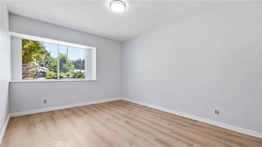 11357 Orcas Lakeview Terrace, CA 91342