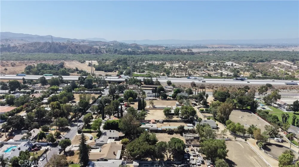 11357 Orcas Lakeview Terrace, CA 91342
