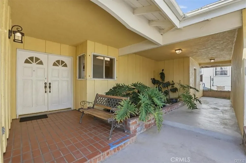 11357 Orcas Lakeview Terrace, CA 91342