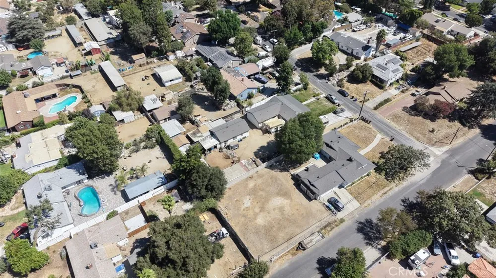 11357 Orcas Lakeview Terrace, CA 91342