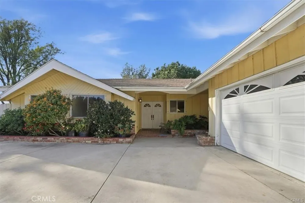 11357 Orcas Lakeview Terrace, CA 91342