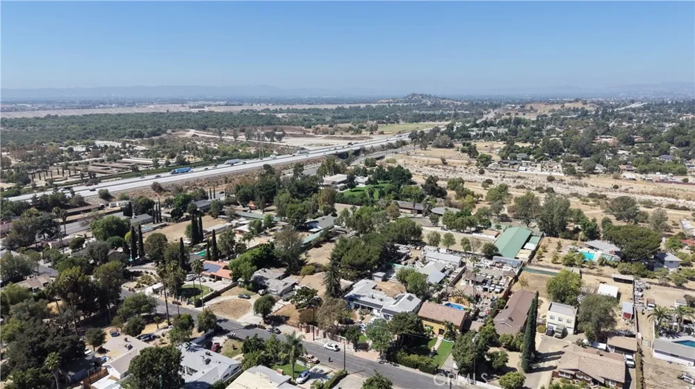 11357 Orcas Lakeview Terrace, CA 91342