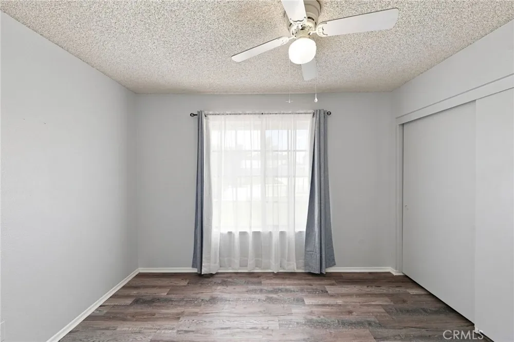 1522 Creekside Drive San Bernardino, CA 92407