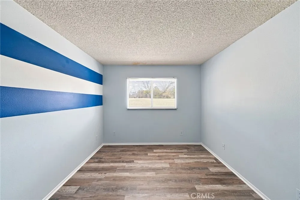 1522 Creekside Drive San Bernardino, CA 92407