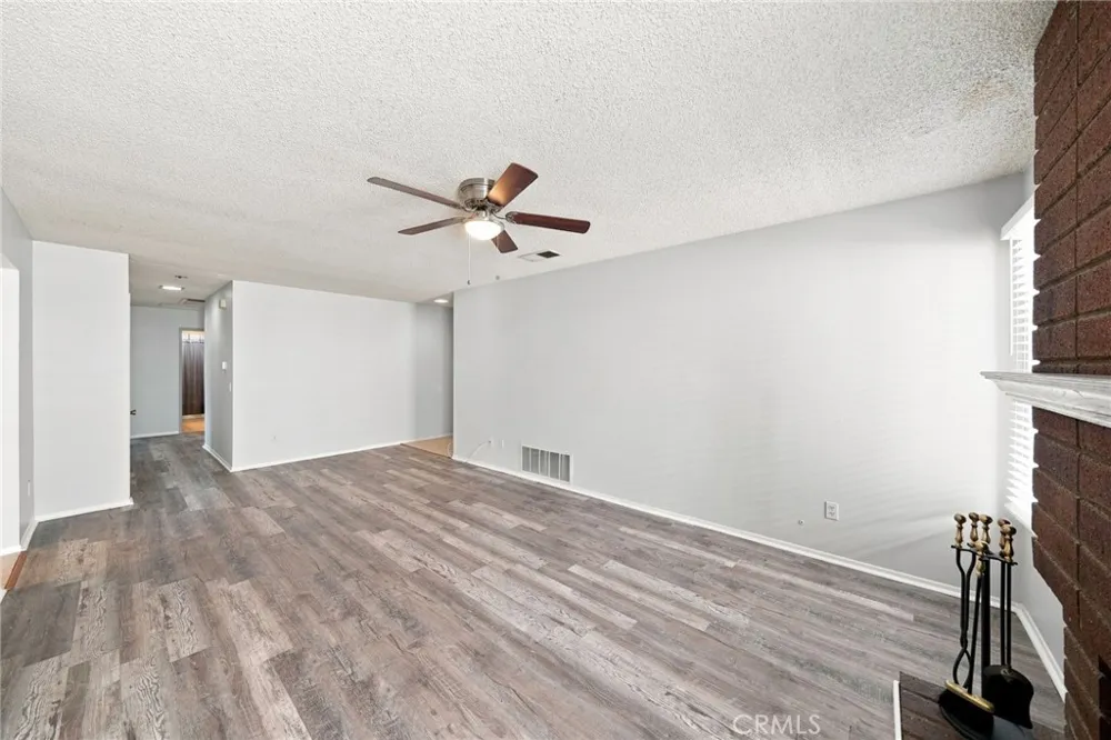 1522 Creekside Drive San Bernardino, CA 92407
