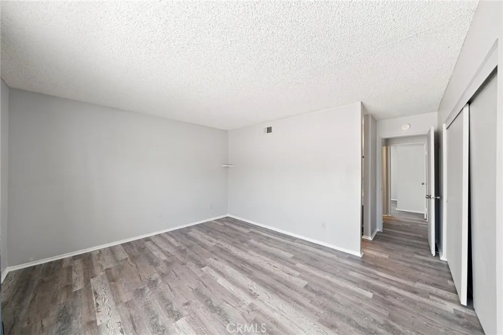 1522 Creekside Drive San Bernardino, CA 92407