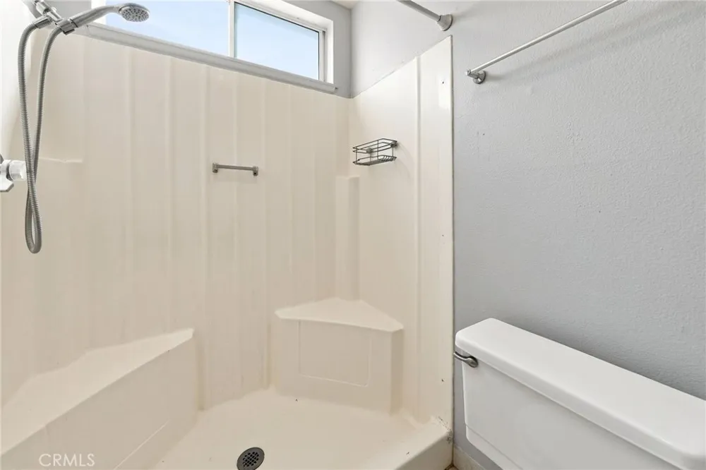 1522 Creekside Drive San Bernardino, CA 92407