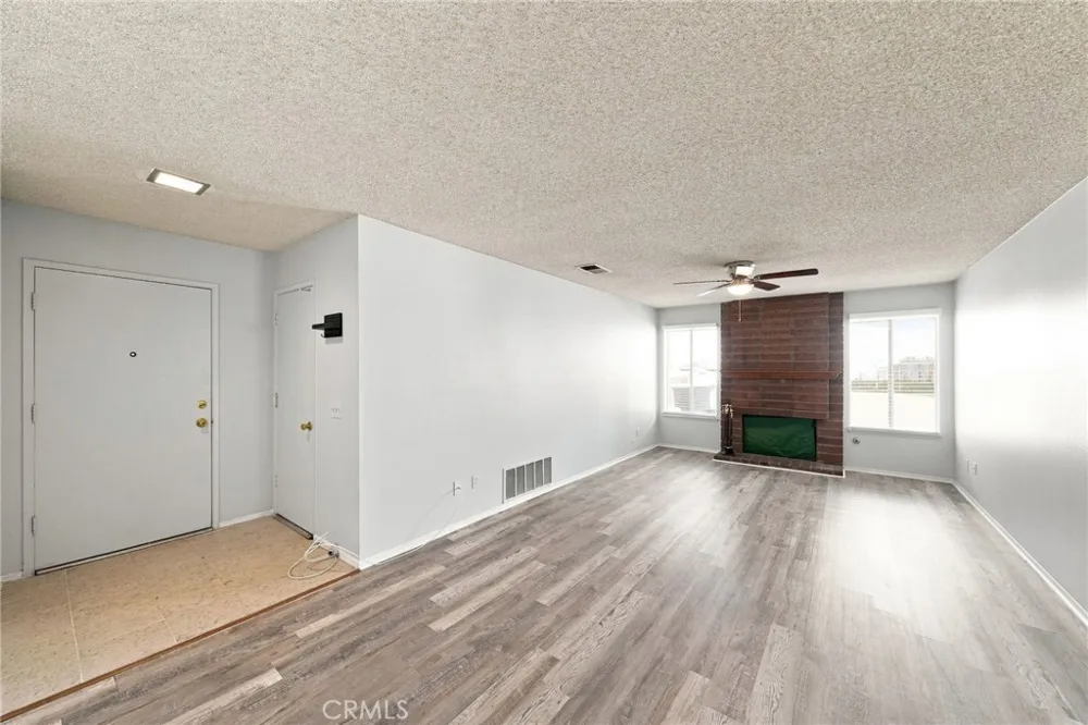 1522 Creekside Drive San Bernardino, CA 92407