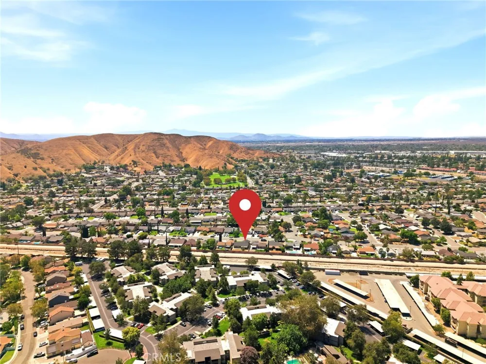 1522 Creekside Drive San Bernardino, CA 92407