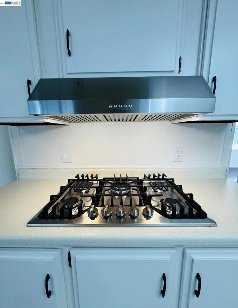 387 Santa Paula San Leandro, CA 94579