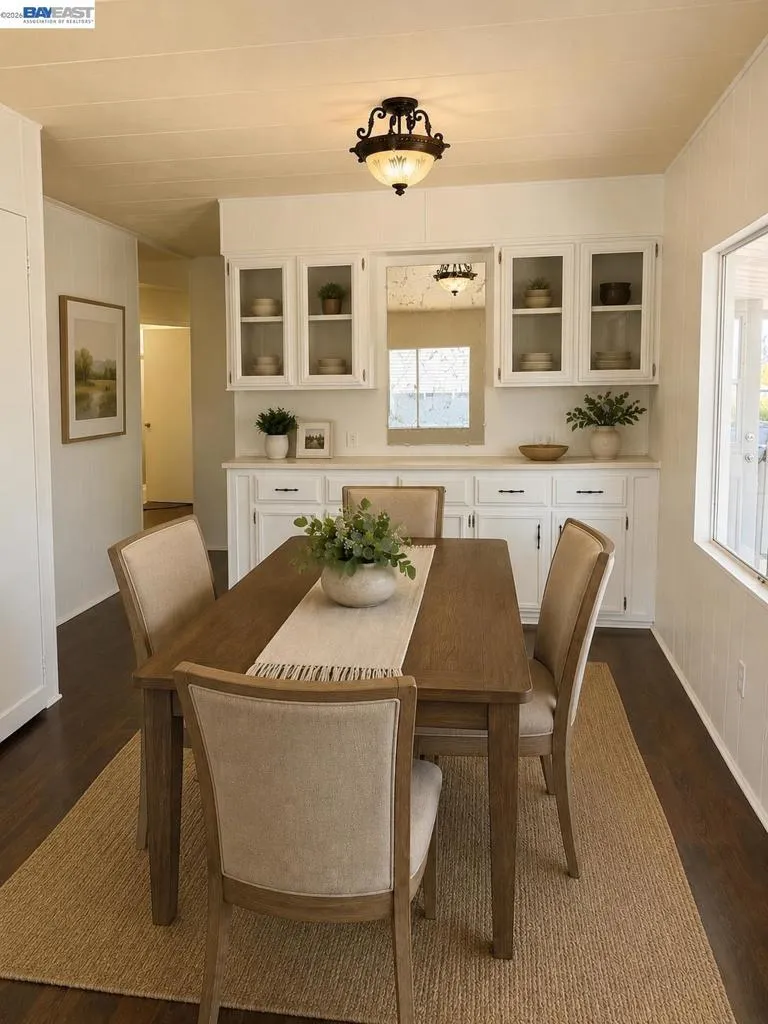 387 Santa Paula San Leandro, CA 94579