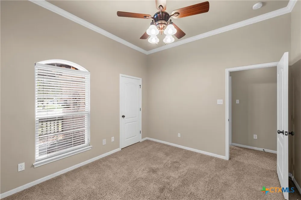 112 Arbor Drive Little River Academy, TX 76554