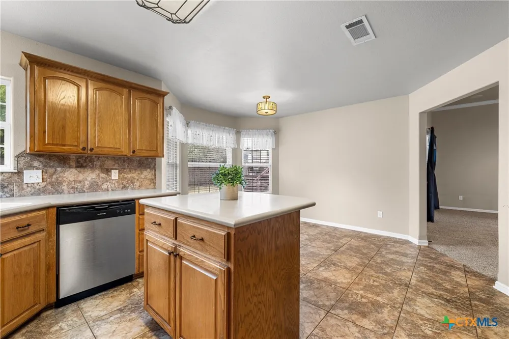 112 Arbor Drive Little River Academy, TX 76554