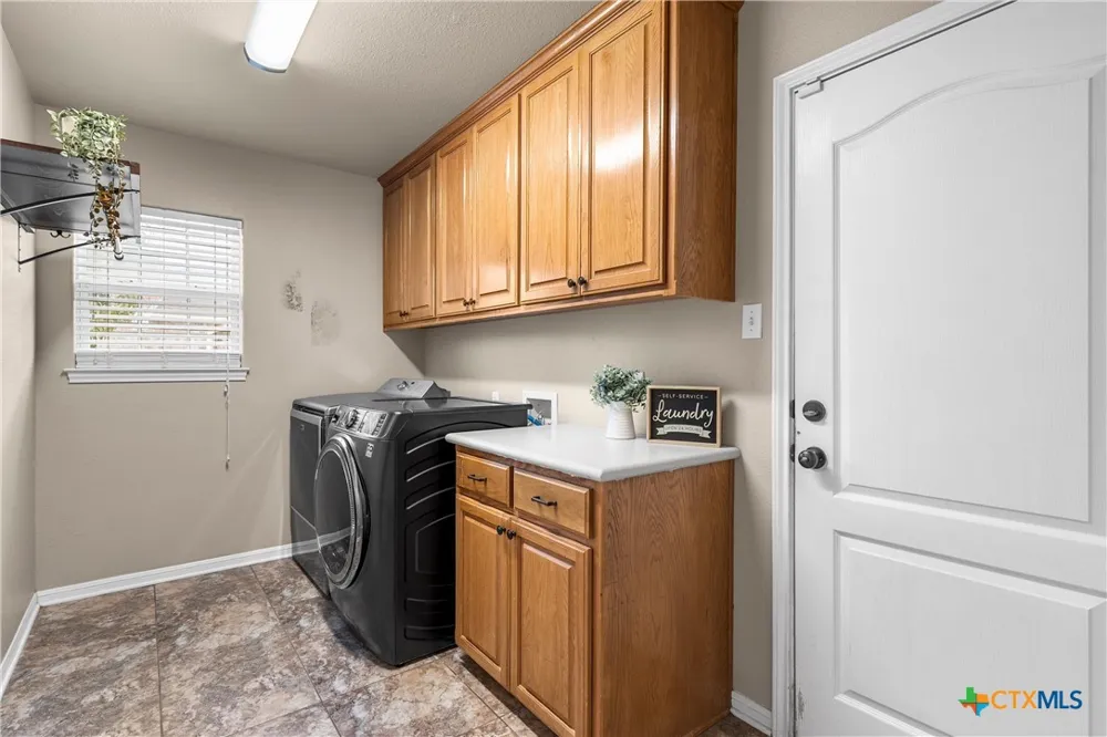 112 Arbor Drive Little River Academy, TX 76554
