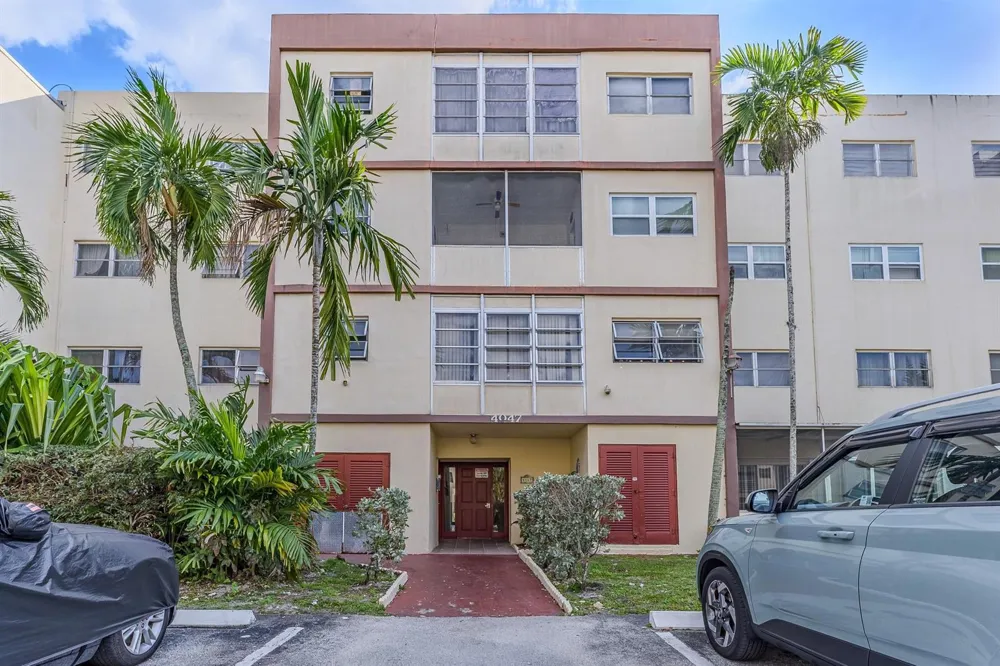 4047 NW 16TH STREET #307 Lauderhill, FL 33313