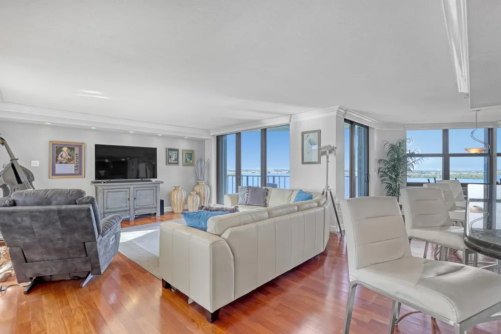 5420 Ocean Drive #1106 Singer Island, FL 33404