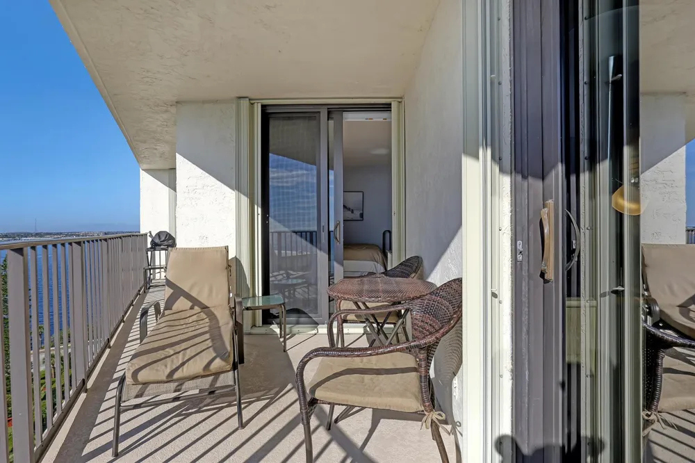 5420 Ocean Drive #1106 Singer Island, FL 33404
