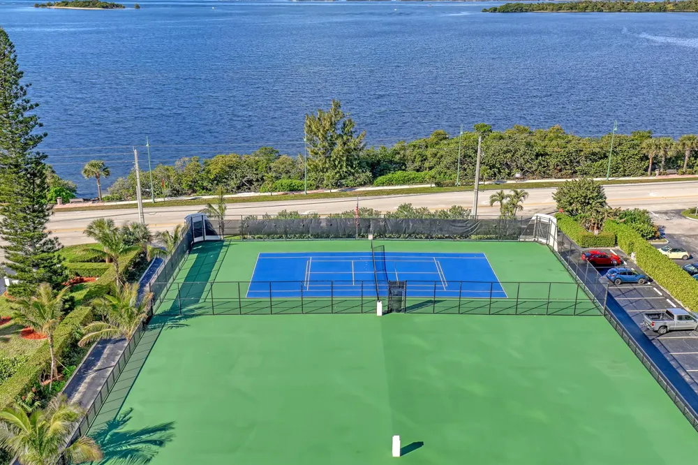 5420 Ocean Drive #1106 Singer Island, FL 33404