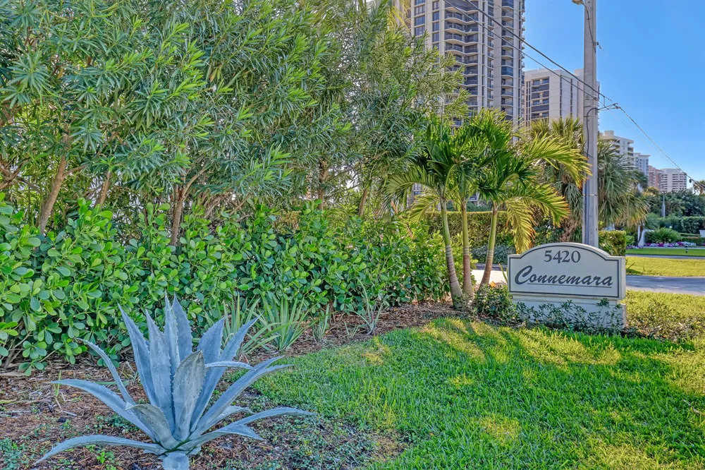 5420 Ocean Drive #1106 Singer Island, FL 33404